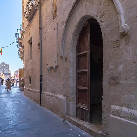 La Casa Della Scrittrice By Dimore In Sicily *
